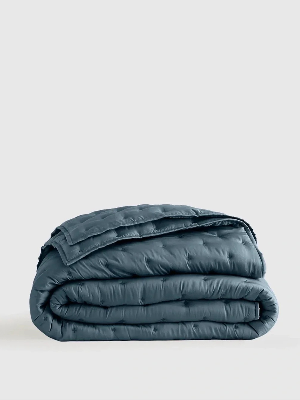 NWOT Luxury Ocean Bamboo Dream Quilt - Retail $184
